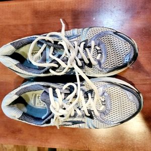 Brooks Adreneline GTS Running Shoes